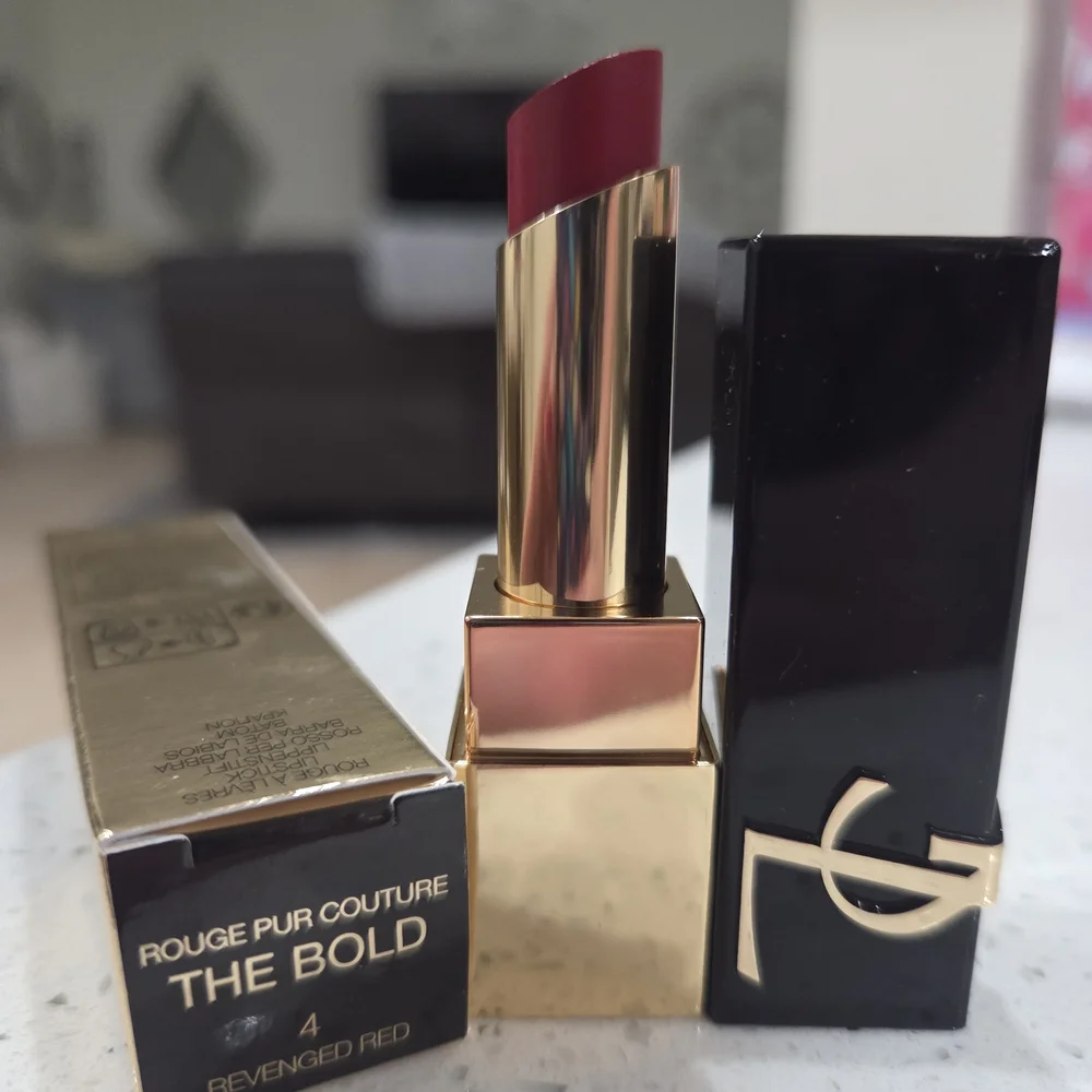 Yves Saint Laurent Rouge Pur Couture Lipstick~REVENGED RED 04